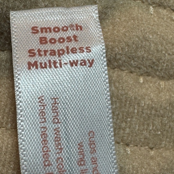 Cacique Smooth Boost Strapless Multiway - Picture 13 of 13